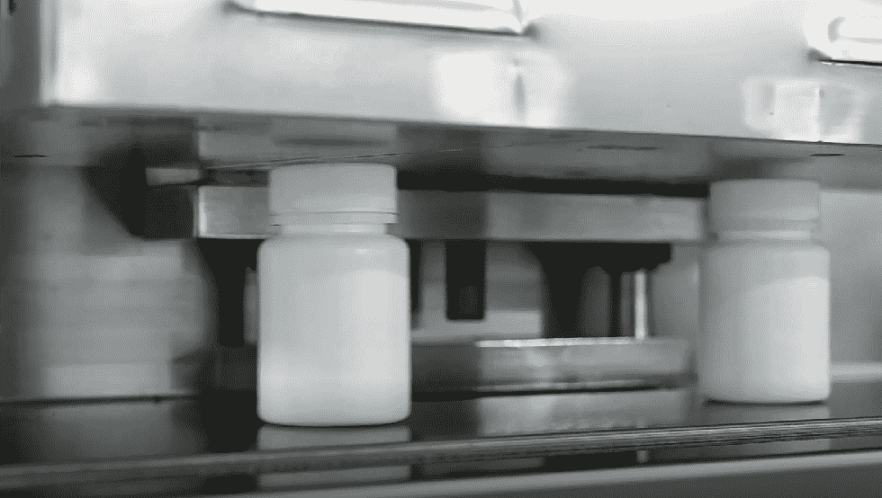 automatic induction sealer step3